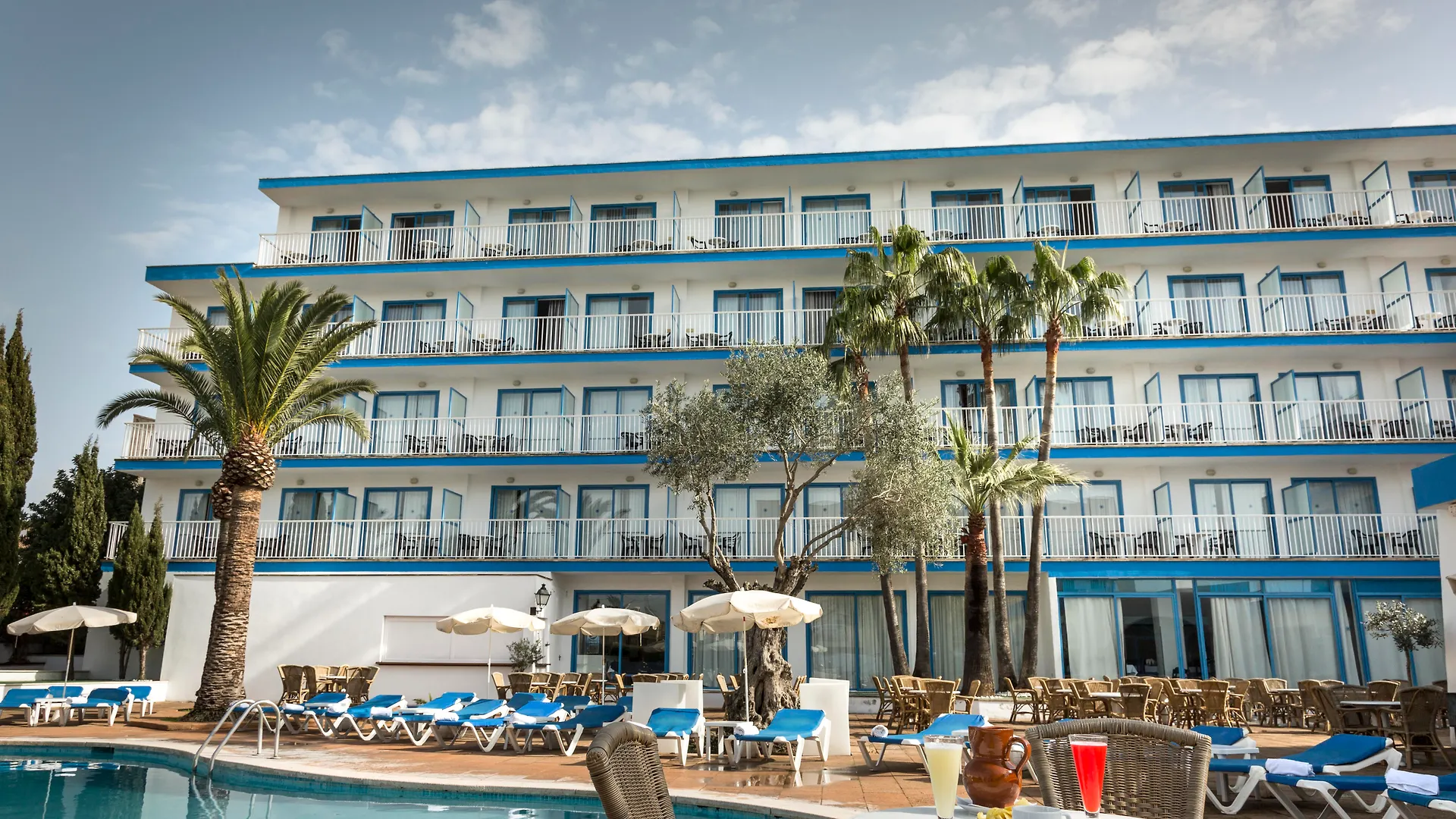 ***  Hotel Ilusion Vista Blava Cala Millor  Španělsko